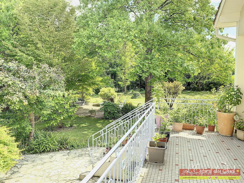 Maison - 198 m² - 11 pièces