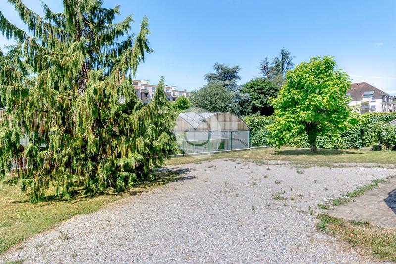 Maison - 187 m² - 8 pièces