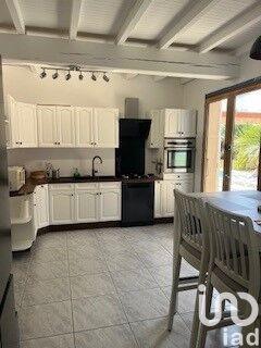 Maison - 246 m² - 8 pièces