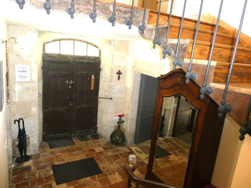 Maison en pierre - 253 m² - 10 pièces