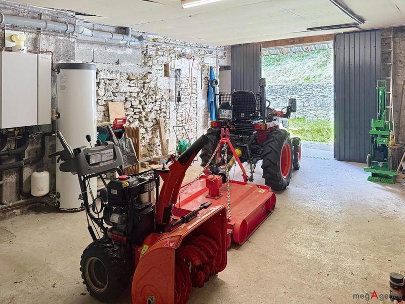 Maison traditionnelle - 195 m² - 7 pièces