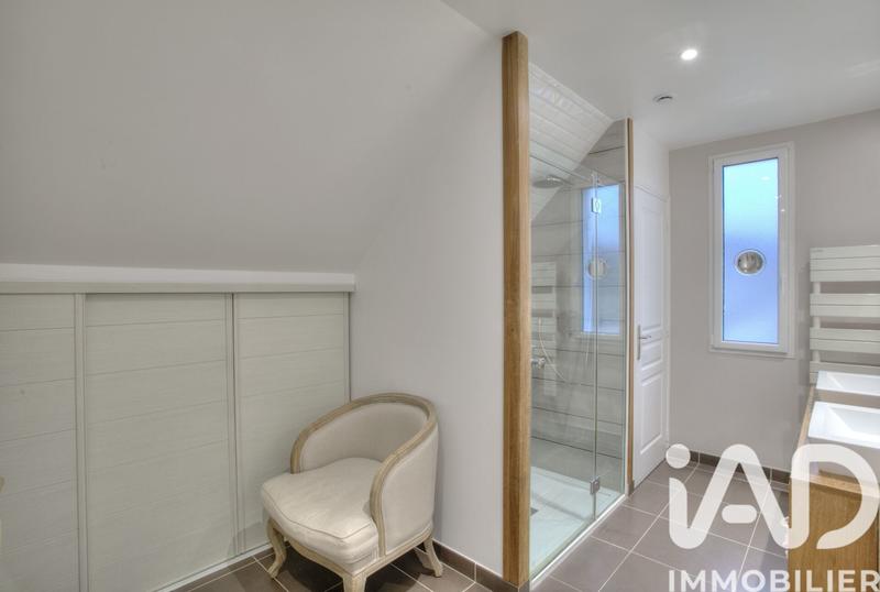 Maison - 145 m² - 6 pièces