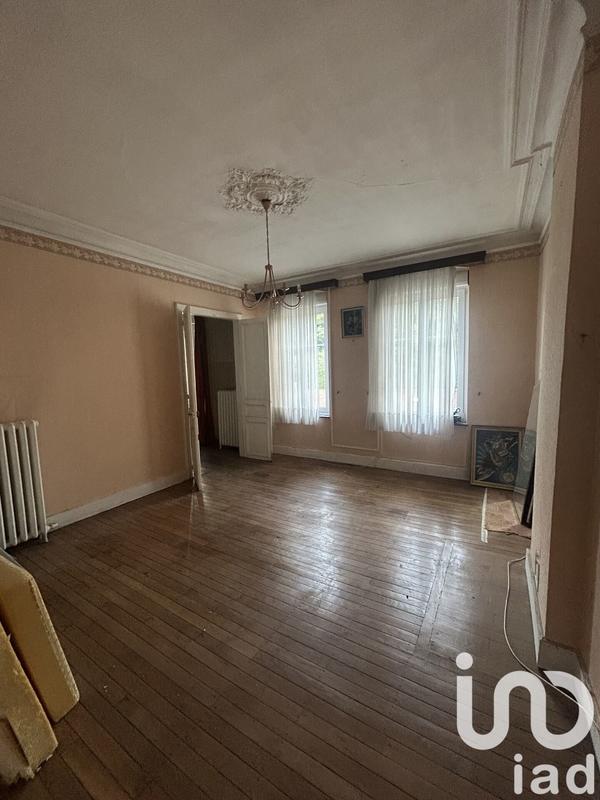 Maison - 245 m² - 9 pièces