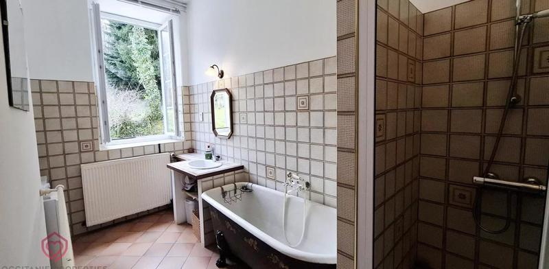 Château - 288 m² - 9 pièces