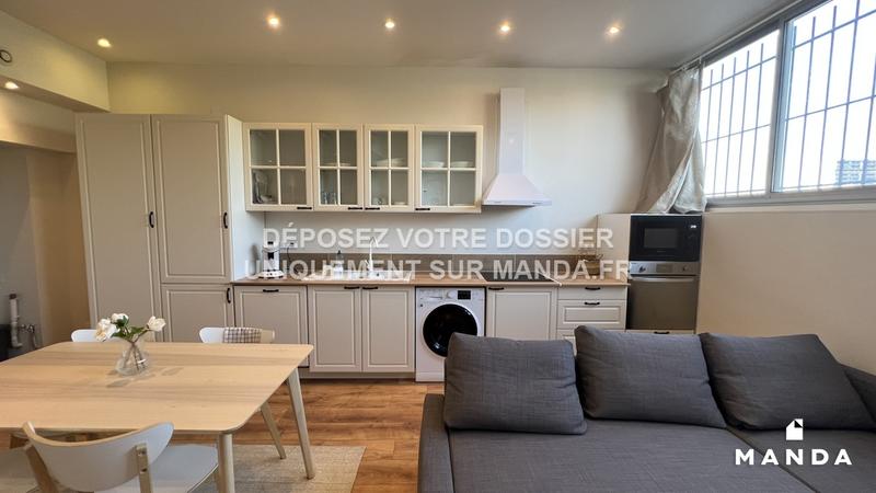 Chambre - 12 m² - 5 pièces