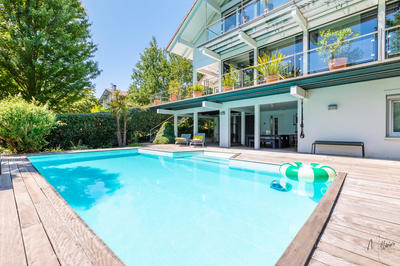 Maison contemporaine - 290 m² - 7 pièces
