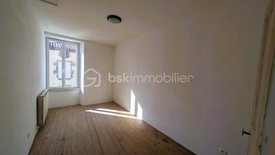 Maison de village - 93 m² - 6 pièces