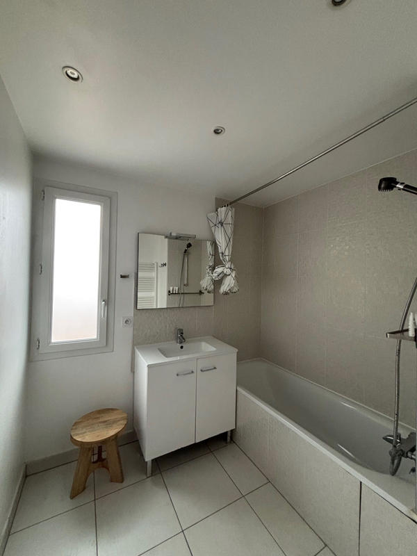 Appartement - 83 m² - 4 pièces