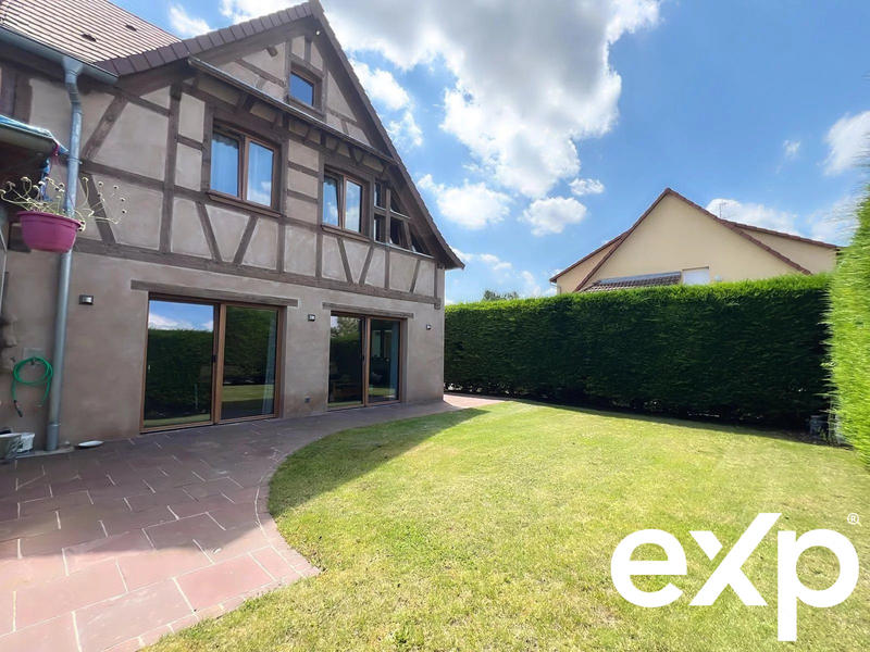 Maison - 240 m² - 9 pièces