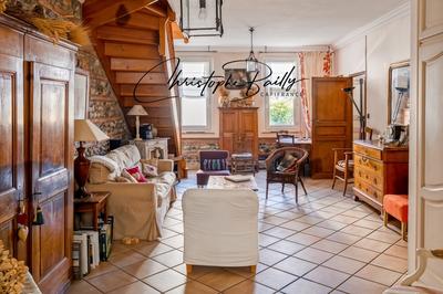 Maison traditionnelle - 152 m² - 6 pièces