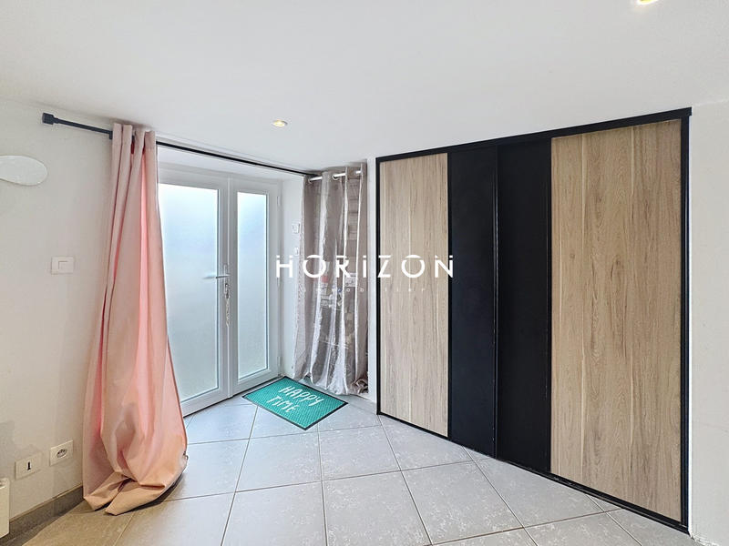 Appartement - 84 m² - 2 pièces