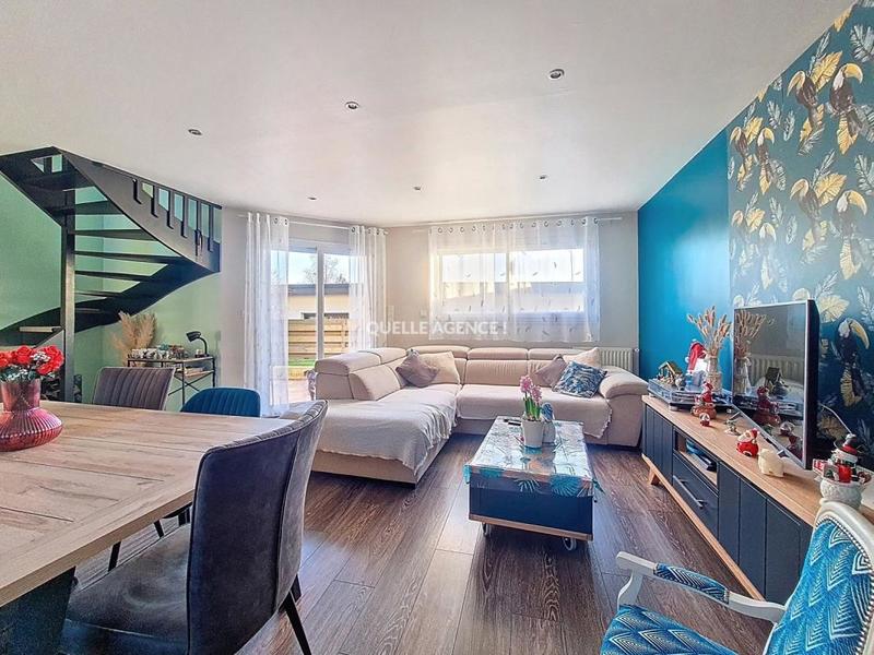 Maison - 90 m² - 5 pièces