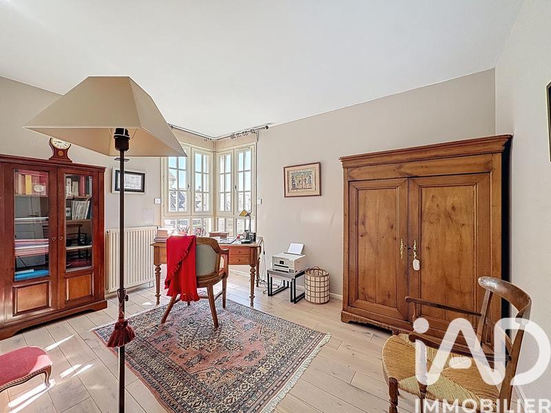Maison - 170 m² - 8 pièces