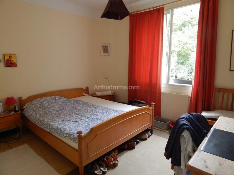 Maison - 218 m² - 8 pièces