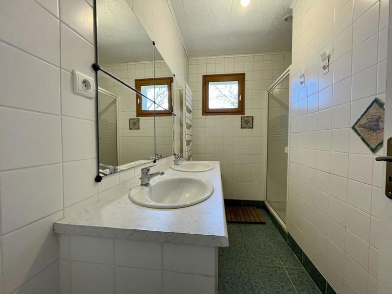 Maison traditionnelle - 228 m² - 8 pièces