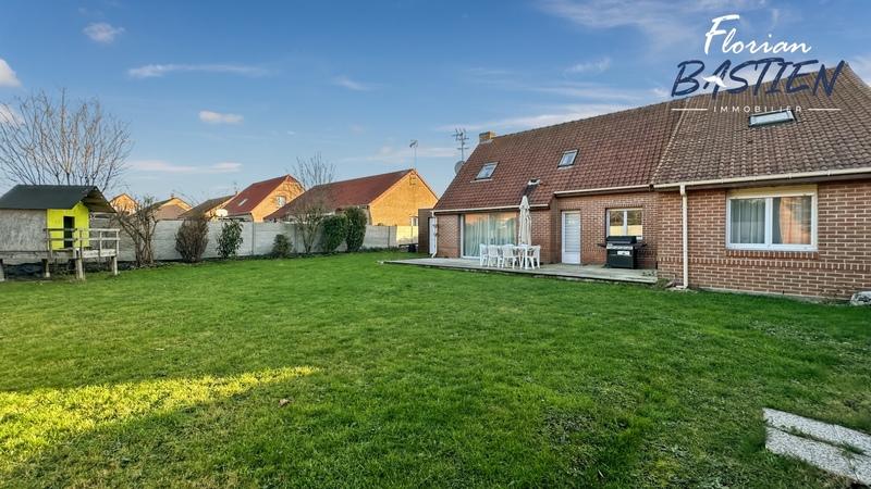 Maison - 165 m² - 9 pièces