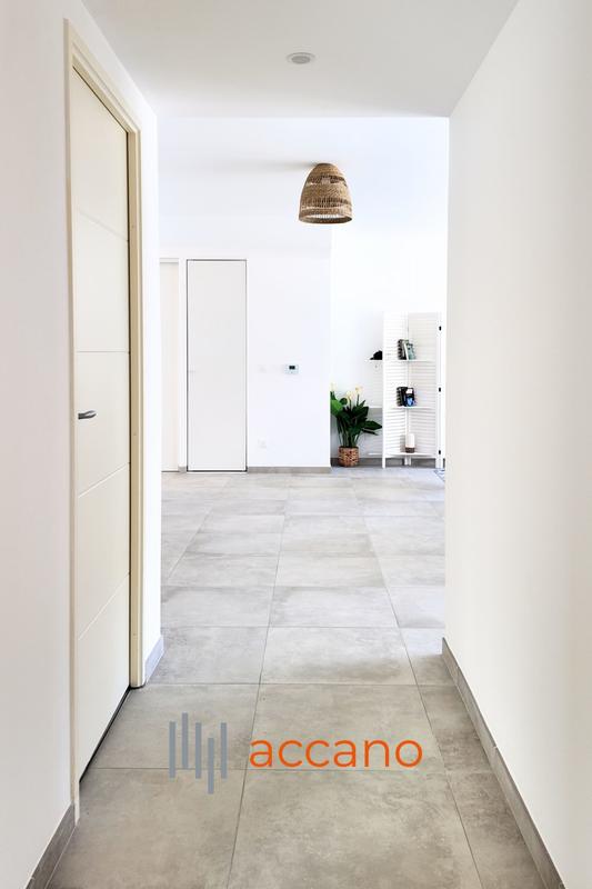 Appartement - 100 m² - 5 pièces