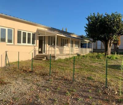 Appartement - 122 m² - 1 pièce