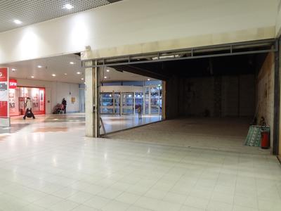 Local commercial - 75 m² - 1 pièce