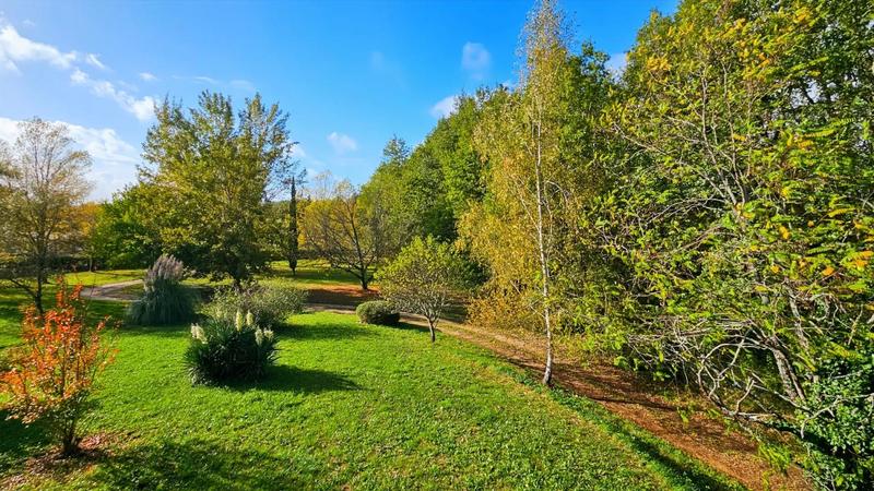 Maison - 168 m² - 8 pièces