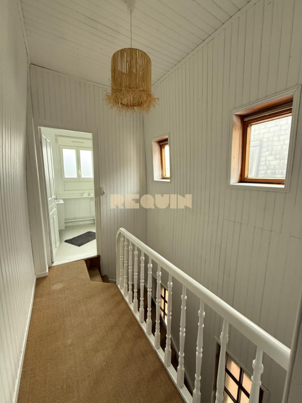 Maison - 106 m² - 6 pièces