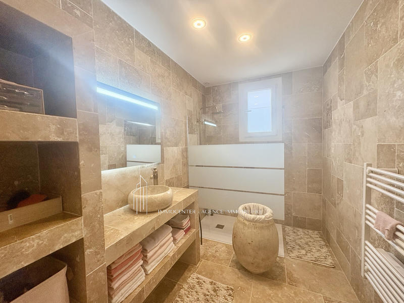 Villa - 146 m² - 5 pièces