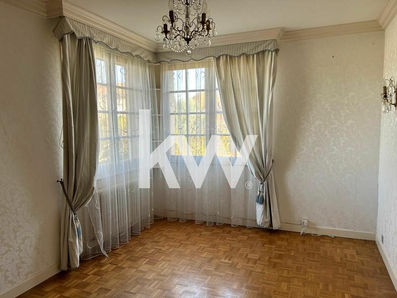 Maison de ville - 138 m² - 8 pièces