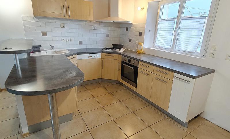 Maison - 95 m² - 5 pièces