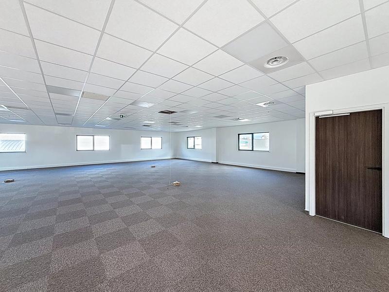 Bureau - 150 m² - 1 pièce