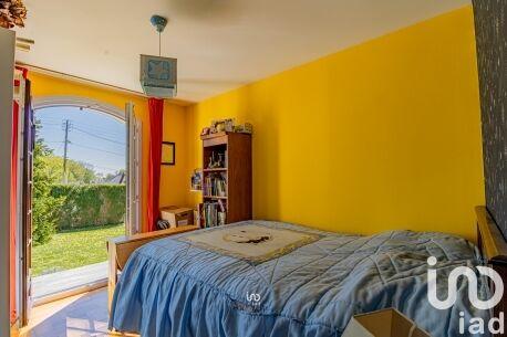 Maison - 185 m² - 8 pièces