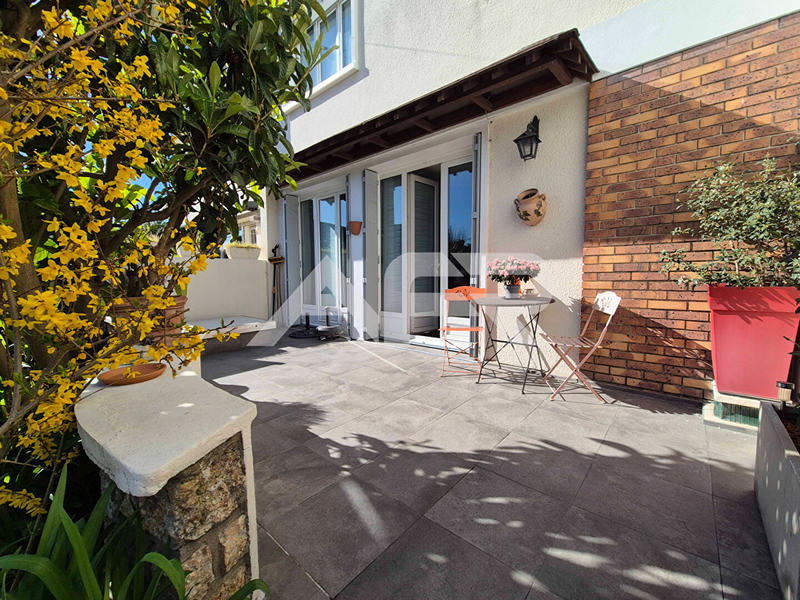 Maison - 95 m² - 6 pièces