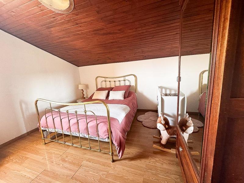 Maison - 204 m² - 9 pièces