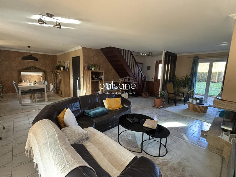 Maison - 146 m² - 6 pièces