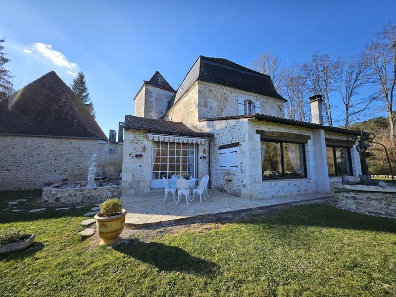 Château - 350 m² - 10 pièces