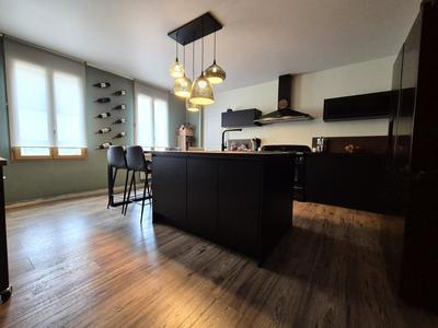 Maison - 122 m² - 3 pièces