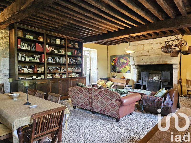 Maison - 365 m² - 7 pièces