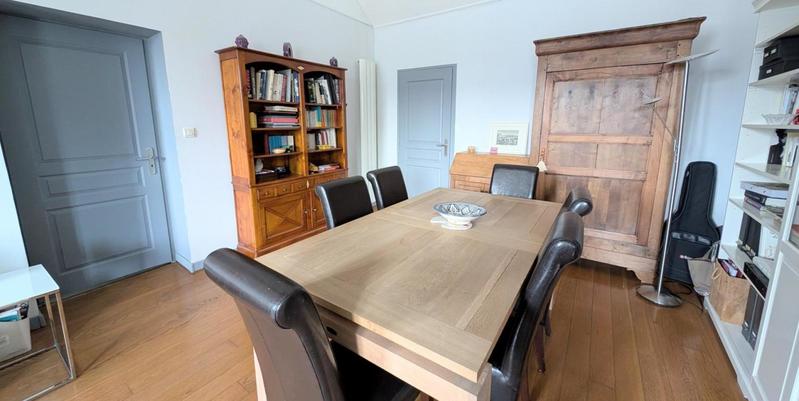 Appartement - 202 m² - 5 pièces