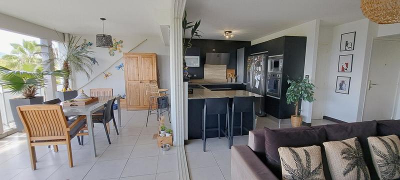 Appartement - 105 m² - 4 pièces