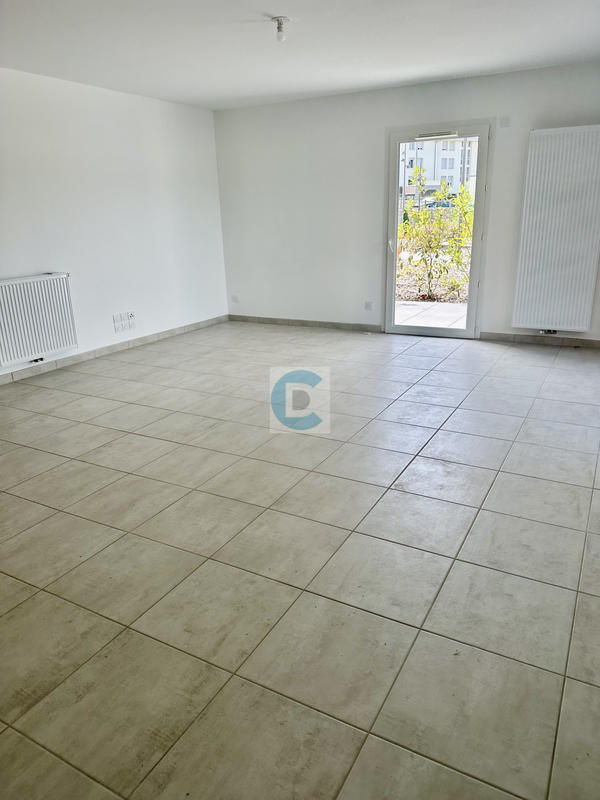 Appartement - 90 m² - 4 pièces