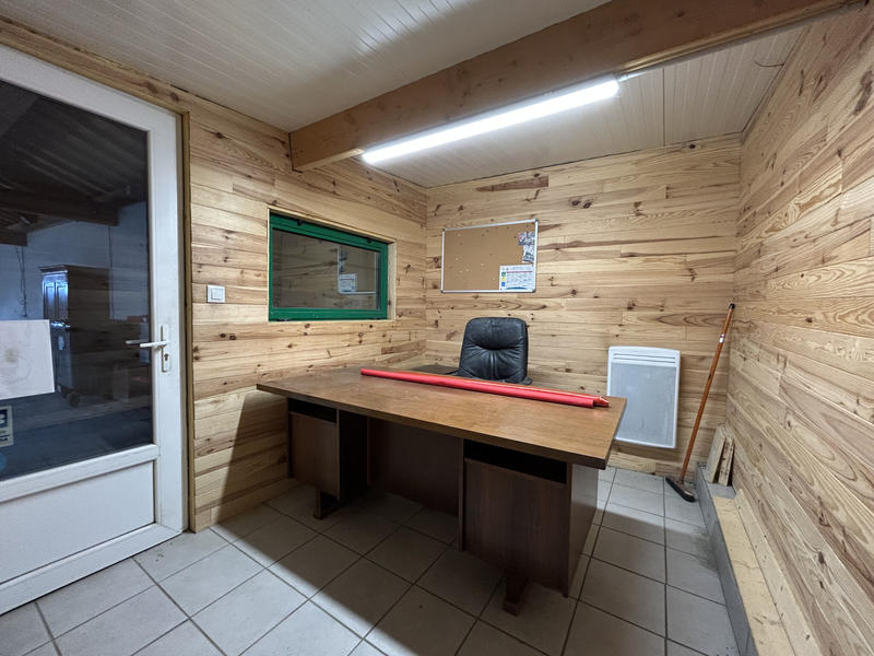 Maison - 210 m² - 8 pièces