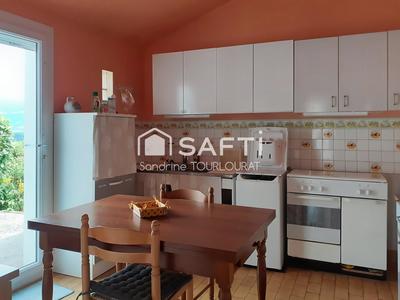 Maison - 98 m² - 5 pièces