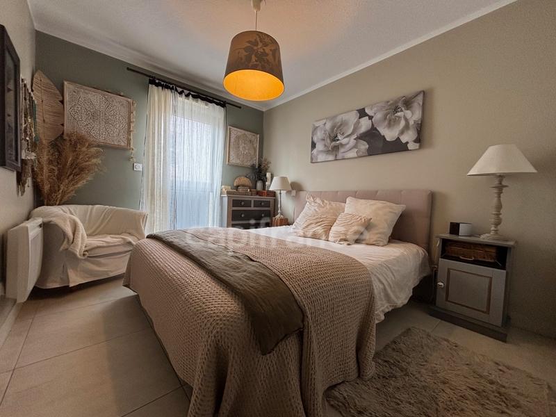 Appartement - 94 m² - 4 pièces