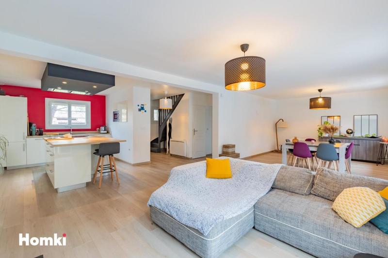 Maison - 123 m² - 5 pièces