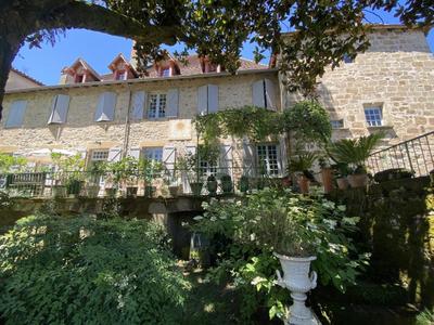 Maison bourgeoise - 399 m² - 15 pièces