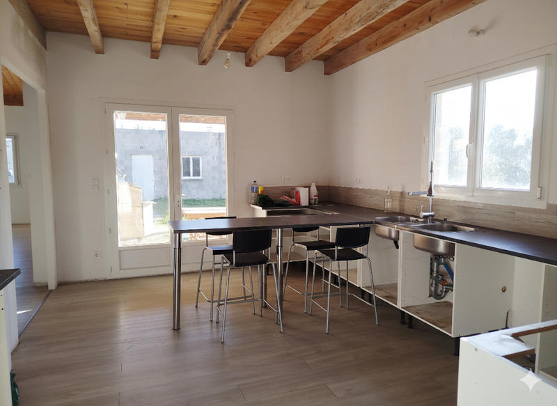 Maison - 231 m² - 7 pièces