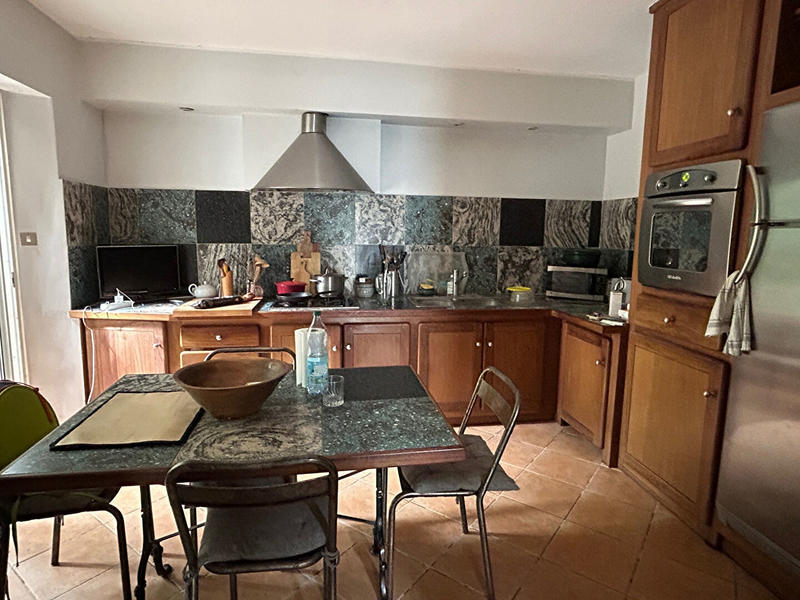 Bureau - 200 m² - 8 pièces