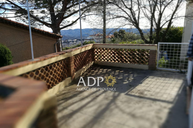 Maison - 96 m² - 5 pièces