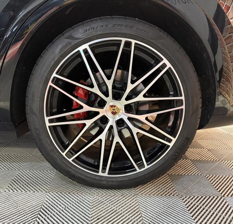 Porsche Cayenne Coupé 3.0 V6 E-Hybrid 470