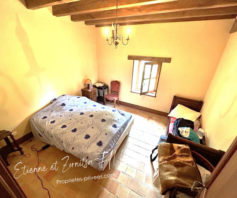 Longère - 370 m² - 15 pièces