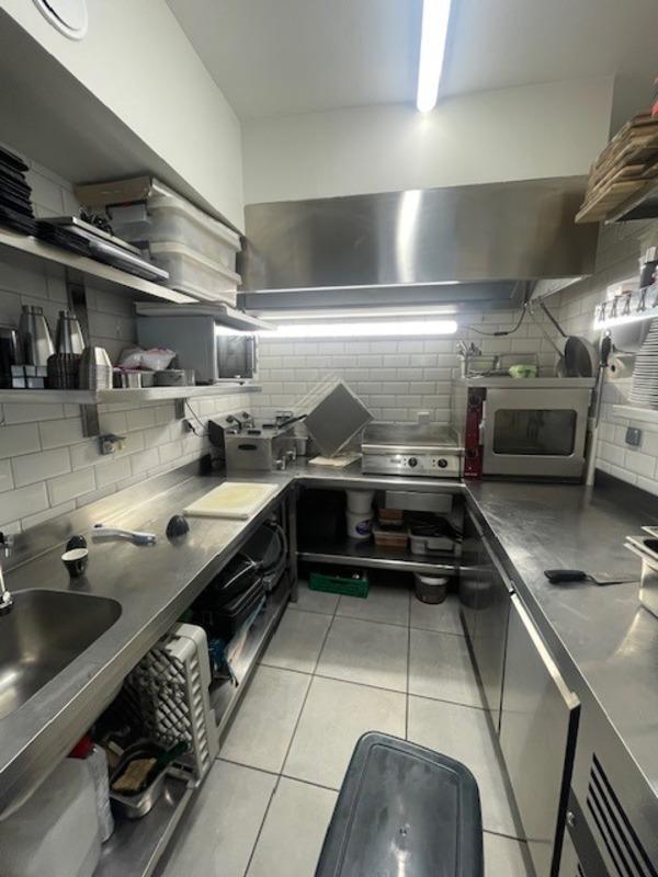 Fonds de commerce - 100 m²